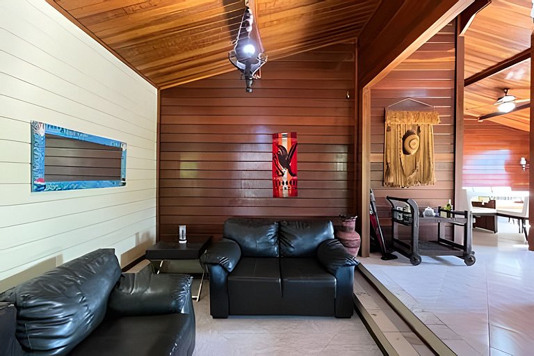 Casa de praia em condomínio com ar-condicionado e piscina