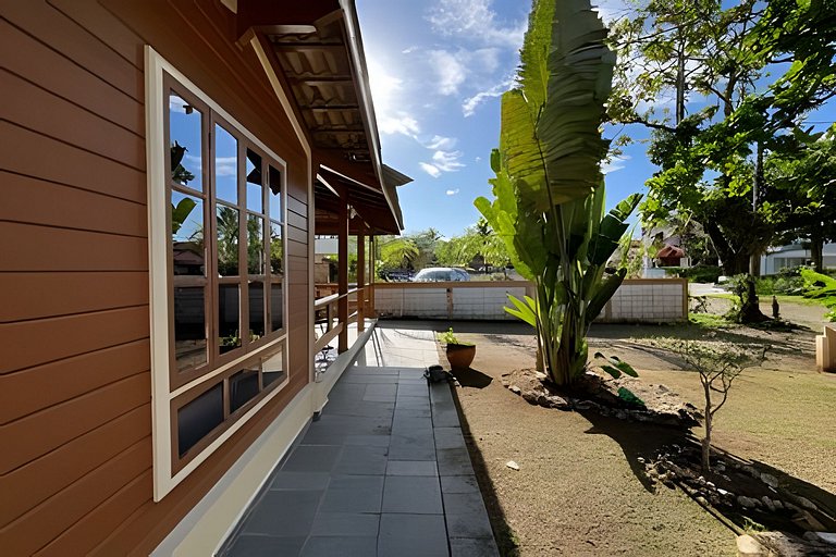Casa de praia em condomínio com ar-condicionado e piscina