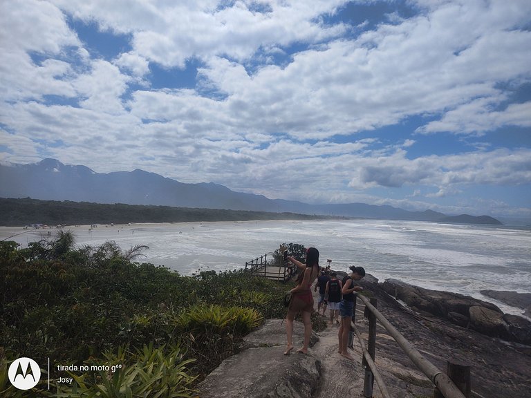Casa de praia em Condomínio, Ar e Piscina c/ Hidro