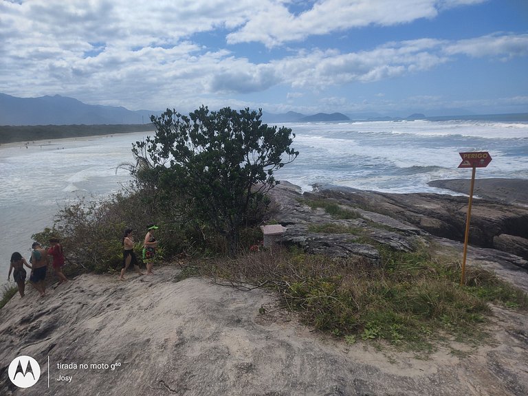 Casa de praia em Condomínio, Ar e Piscina c/ Hidro