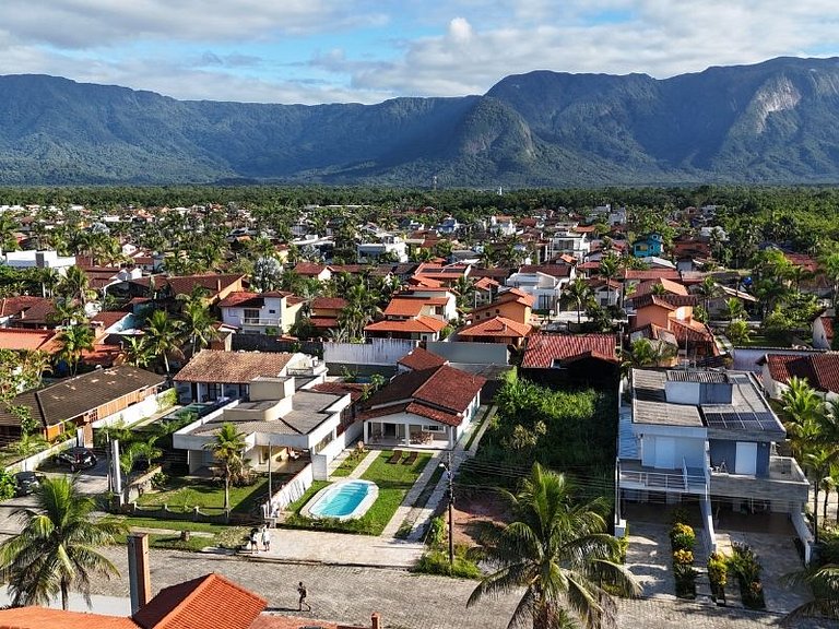 Casa de praia em Condomínio, Ar e Piscina c/ Hidro