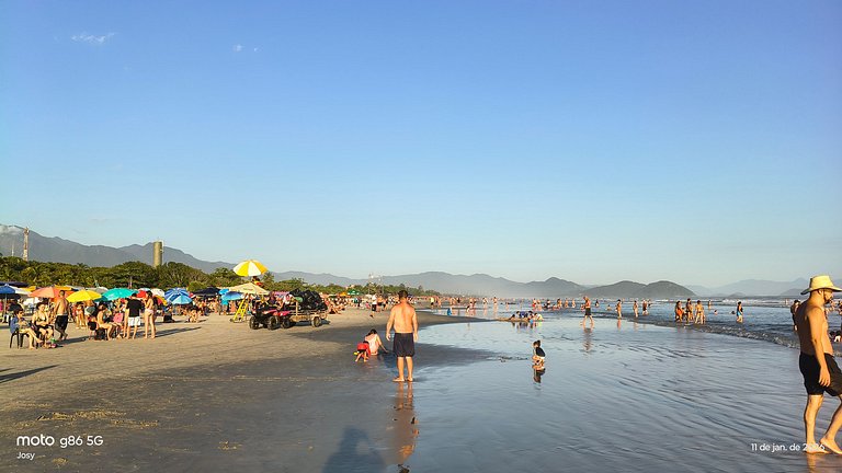 Casa de praia em condomínio com ar-condicionado e piscina