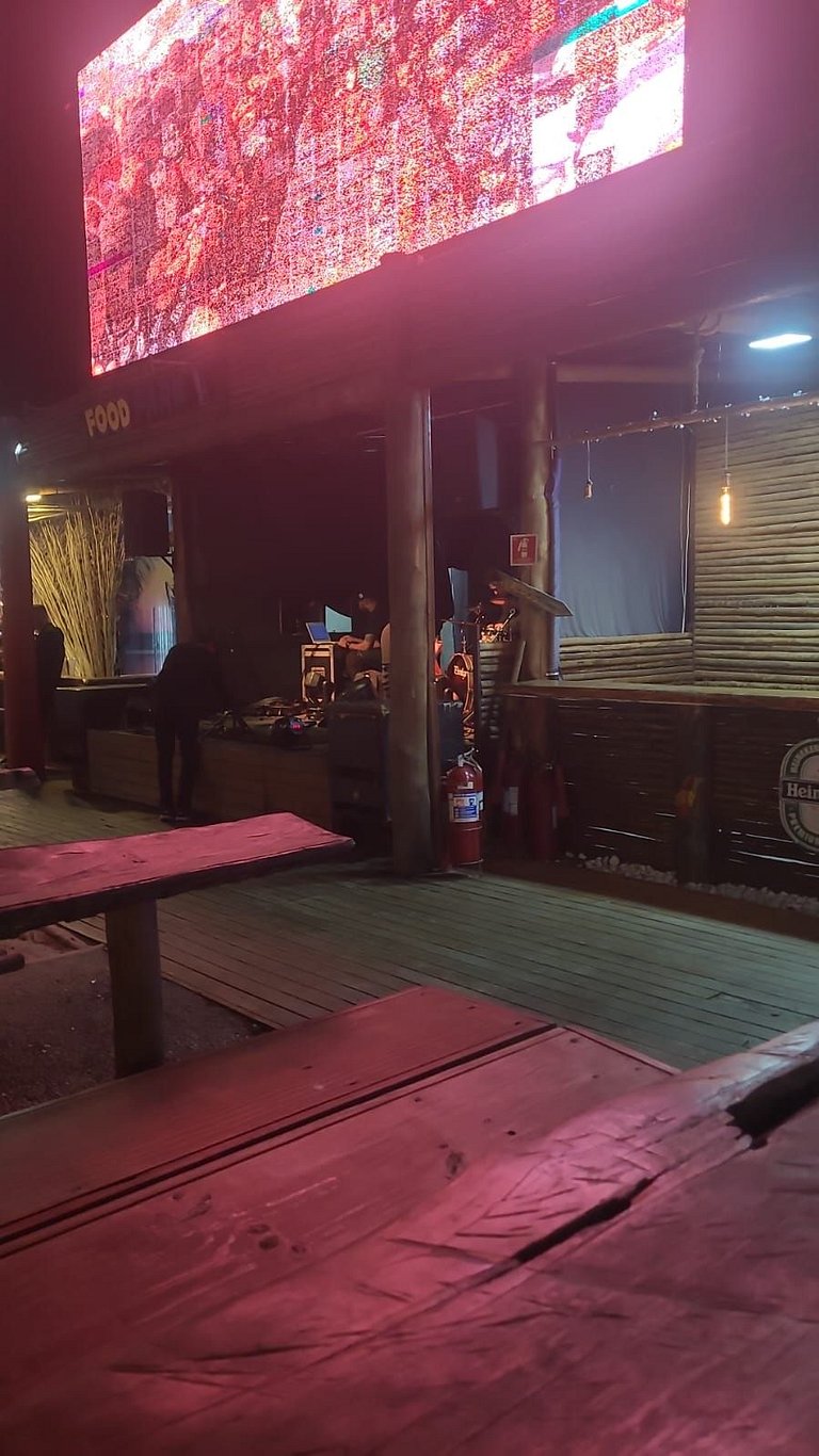 Casa de praia em condomínio com ar-condicionado e piscina