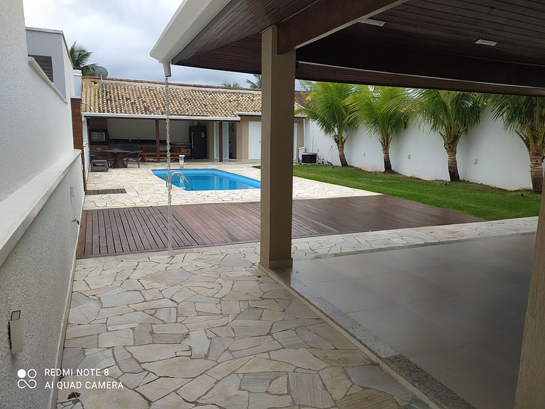 Casa na Praia com Piscina Aquecida em Condominio