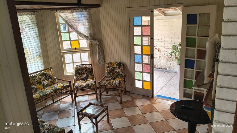Casa Aconchegante na Praia com Piscina em Cond.