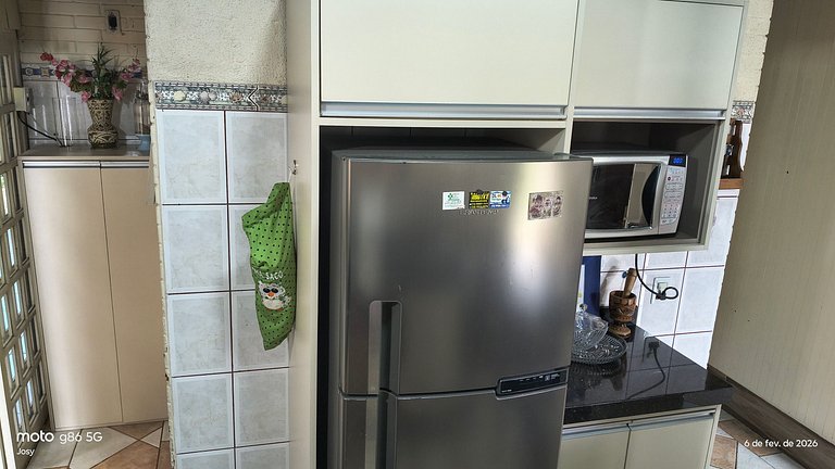 Casa Aconchegante na Praia com Piscina em Cond.