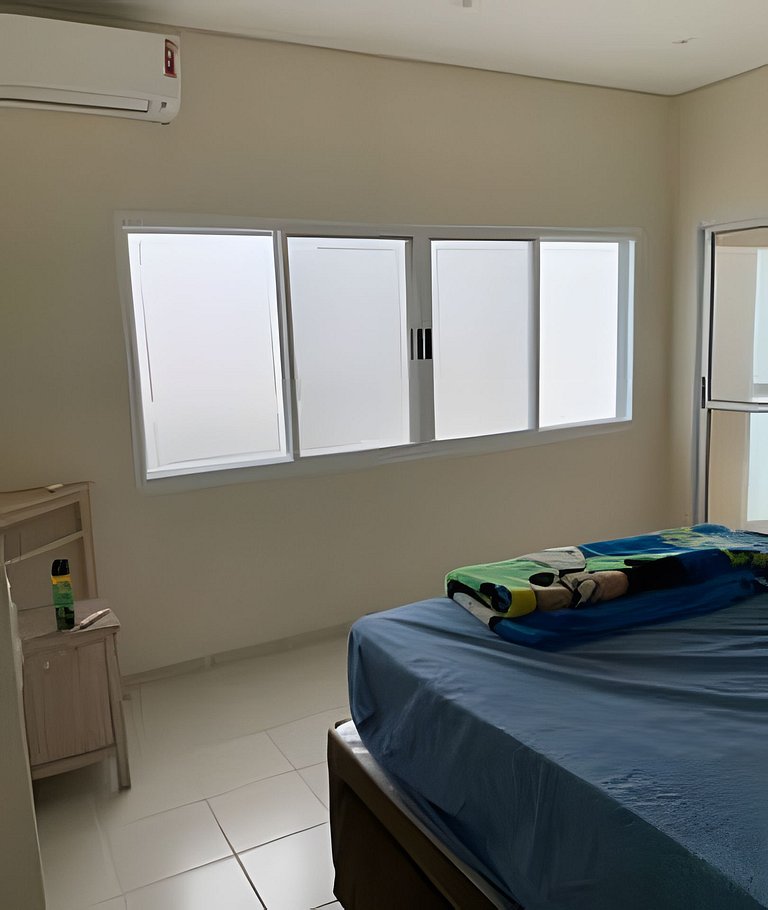 Bela Casa C/Piscina no Condomínio Morada da Praia