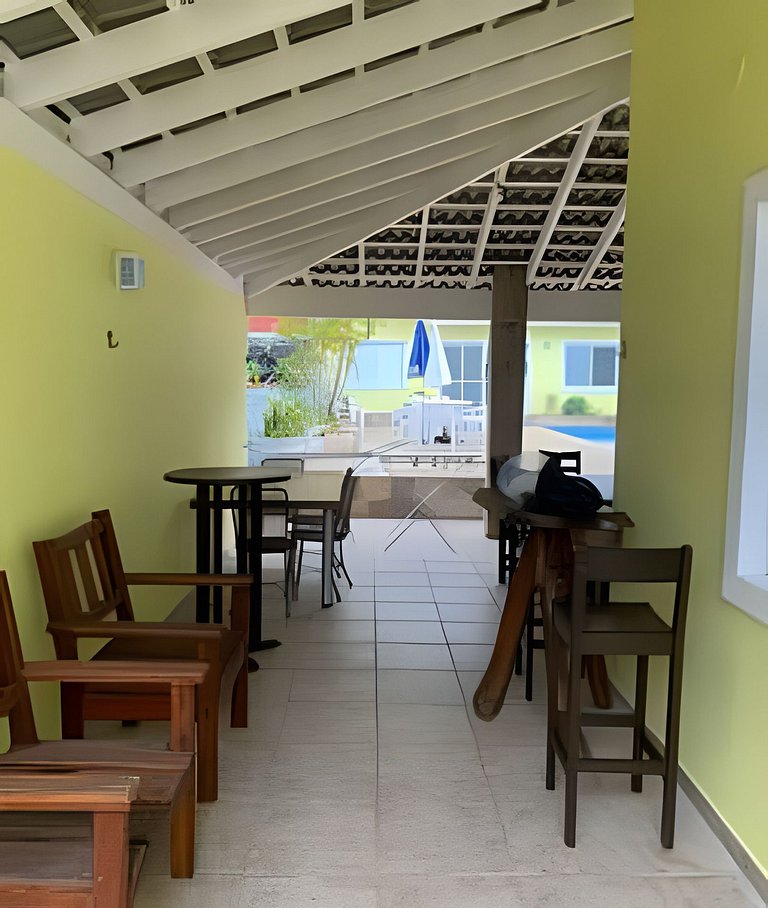 Bela Casa C/Piscina no Condomínio Morada da Praia