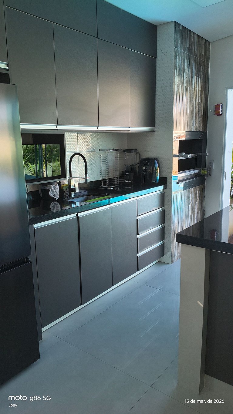 Casa Asobradada,(triplex) 5 suites