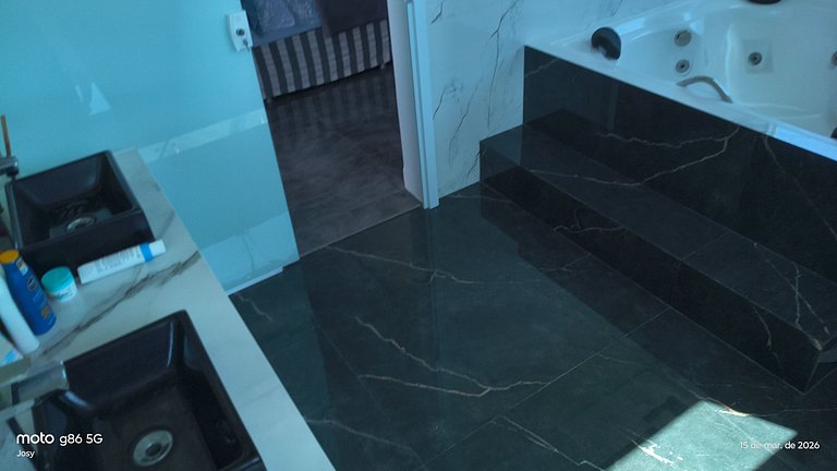 Casa Asobradada,(triplex) 5 suites