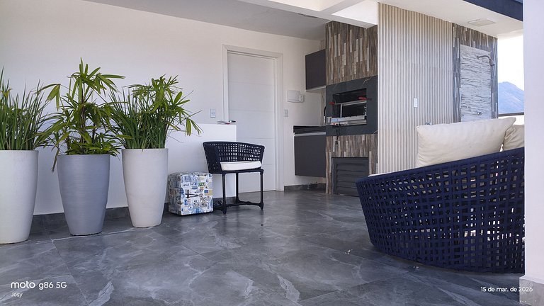 Casa Asobradada,(triplex) 5 suites